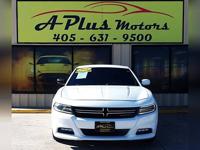 2016 Dodge Charger SXT 4dr Sedan - Image 4