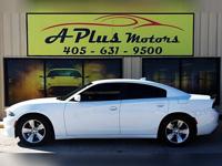 2016 Dodge Charger SXT 4dr Sedan - Image 6