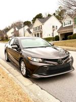 2018 Toyota Camry LE premium pkg back up camera Bluetooth Lawrenceville - Image 4
