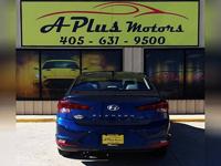 2020 Hyundai Elantra SEL 4dr Sedan - Image 5