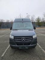 2019 Mercedes Sprinter 2500 ONLY 72k mil - Image 4