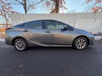 2022 Toyota Prius Limited Staten Island NY - Image 10