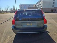 2005 Volvo V70 2.5T 4dr Turbo Wagon Wagon Roberto's Auto Sales - Image 8