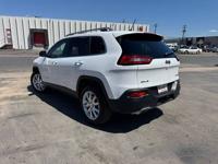 2015 Jeep Cherokee LIMITED NEW TIRES AMP; BRAKES! 4X4! HEATED SEA - Image 4