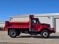 2009 INTERNATIONAL 7400 HD DUMP TRUCK DT466 AUTO AC 65K Low Mi One Own St Joseph MO - Image 5