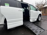 2019 Dodge Grand Caravan - HANDICAP VAN / WHEELCHAIR VAN / ONLY 60K MI Wheelchair Van In Beaverton - Image 9