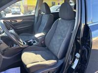 2016 Nissan Rogue SV Awd / Back-Up Camera / Clean Title / 135K Miles Salem-1477 Hawthorne Ave NE - Image 9