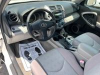 2006 Toyota Rav4 AWD Warr Acres - Image 8