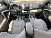 2006 Toyota Rav4 AWD Warr Acres - Image 10