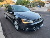 2012 VW Volkswagen Jetta SEL Premium Phoenix - Image 4