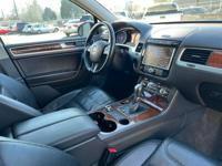 💥1 OWNER 2014 VW Touareg TDI Sport 4X4 TURBO DIESEL CLEAN💥 South Salem - Image 10