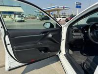 2022 Toyota Camry SE Nightshade • Low Miles • Sporty • Clean Bloomington - Image 9