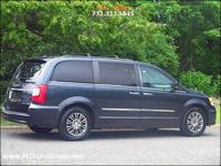 2014 Chrysler Town & Country Touring L 4dr Mini Van East Brunswick, NJ - Image 5