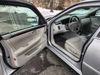 2010 Cadillac DTS Premium SUPER LOW MILES!!! Harrison - Image 6