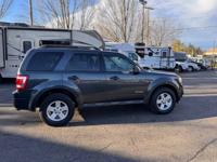 2009 Ford Escape Hybrid with front-wheel drive. 2.5L four-cylinder eng clackamas county - Image 9