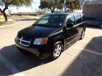 DODGE GRAND CARAVAN SXT MOBILITY HANDICAPPED WHEELCHAIR POWER RAMP VAN Irving, TX - Image 5