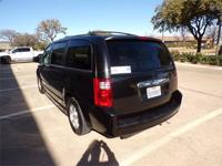 DODGE GRAND CARAVAN SXT MOBILITY HANDICAPPED WHEELCHAIR POWER RAMP VAN Irving, TX - Image 7