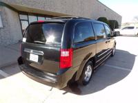 DODGE GRAND CARAVAN SXT MOBILITY HANDICAPPED WHEELCHAIR POWER RAMP VAN Irving, TX - Image 8