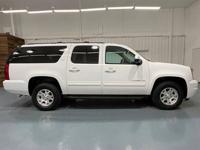 2013 GMC Yukon XL SLT Sport Utility 4X4 / 3RD ROW SEAT/Backup Cam 1/2 Ton + MM Investment Cars-Gladstone / WE SHIP NATIONWIDE - Image 5