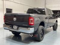 2020 RAM 2500 Big Horn Crew Cab 4X4 / 6.7L DIESEL / LIFTED + MM Investment Cars-Gladstone / WE SHIP NATIONWIDE - Image 9