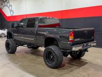 2004 GMC SIERRA 2500HD SLT 6.6L DURAMAX BULLET PROOF LIFT 93K MILES STYLE MOTORS LLC WARRANTIES AND FINANCING AVALIBLE - Image 4