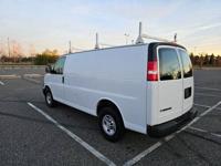 2019 Chevrolet Express 2500 ONLY 121k mil - Image 9