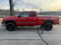 2005 Chevy Silverado 2500HD 4x4 Forsyth, MO - Image 5