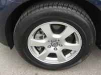 2012 Volvo XC60 skyroof 4 new tires leather all records 2 smart keys Escondido - Image 5