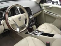 2012 Volvo XC60 skyroof 4 new tires leather all records 2 smart keys Escondido - Image 8