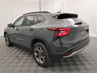 2025 Chevrolet Trax Chevy LT Premium SUV Autos of Chicago - Image 5