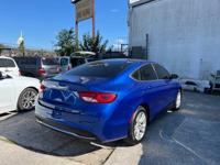 2015 CHRYSLER 200 CASH North Houston - Image 3