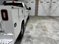 2018 Ford F-250 4x4 Crew Cab XL Utility Bed Mid TN - Image 9