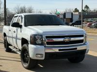 2011 Chevy Silverado Crew Cab 4x4 Tow package CAR KING OKC - Image 2