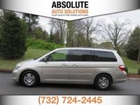 2006 Honda Odyssey Touring w/DVD w/Navi 4dr Mini Van and Navi Honda Odyssey Van - Image 3
