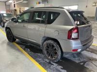 2015 Jeep Compass Sport-WWW.LEHIGHVALLEYAUTOAUCTION.COM - Image 6