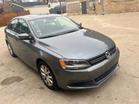 2013 volkswagen vw jetta only 111k miles runs awesome Elmhurst - Image 3