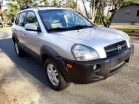 Hyundai Tucson - ONE OWNER - LOW MILEAGE - LOOK!! Lakewood - Image 5
