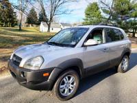 Hyundai Tucson - ONE OWNER - LOW MILEAGE - LOOK!! Lakewood - Image 7