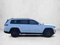2022 Jeep Grand Cherokee L Limited 4x4 4WD SUV AUTONATION Call (480) 750-7483 to confirm availability - January 23rd - Image 5