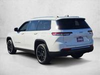 2022 Jeep Grand Cherokee L Limited 4x4 4WD SUV AUTONATION Call (480) 750-7483 to confirm availability - January 23rd - Image 9
