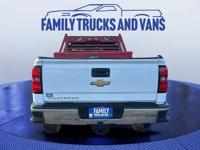 2018 Chevrolet Silverado 2500HD WT _Chevrolet_ _Silverado 2500HD_ _Truck_ - Image 4