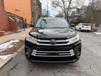 2019 Toyota Highlander XLE AWD Staten Island NY - Image 10