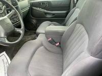 2003 Chevrolet S-10 Ext Cab 123 WB 4WD LS pennsauken - Image 6