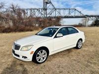 2008 Mercedes C300 Sport Runs Drives looks great motorhubnj.com - Image 3
