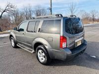 2008 Nissan Pathfinder LE 4x4 Runs Drives looks Great motorhubnj.com - Image 4