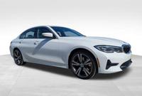 2020 BMW 3 Series 330i x Drive AWD Turbocharged ** (CLEAN CARFAX) ** Jacksonville - Image 3