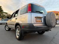 2001 Honda CR-V LX FWD w/ 69k Miles!!! 1 ORIGINAL OWNER! MINT Miramar Motorsports - Image 5