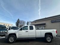 2011 CHEVROLET SILVERADO 3500HD LT**CLEAN CARFAX**4x4 WE FINANCE FEASTERVILLE - Image 4