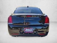 2023 Chrysler 300 Touring L AUTONATION Call (904) 329-7804 to confirm availability - January 24th - Image 7