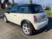 2006 MINI Cooper Base 2dr Hatchback TRADES WELCOME!! - Image 5
